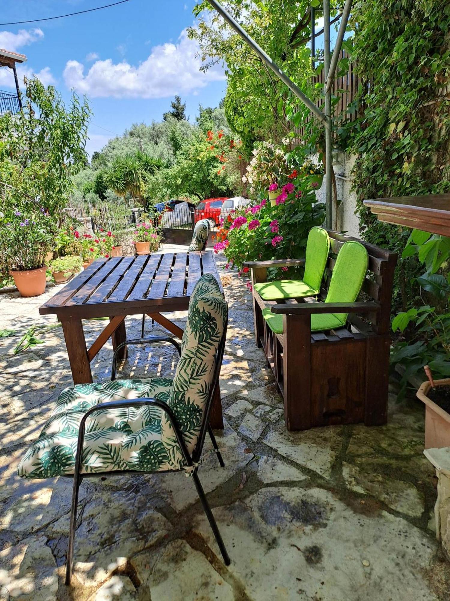 Lefkada Nikiana Two Bedroom Apartment ภายนอก รูปภาพ